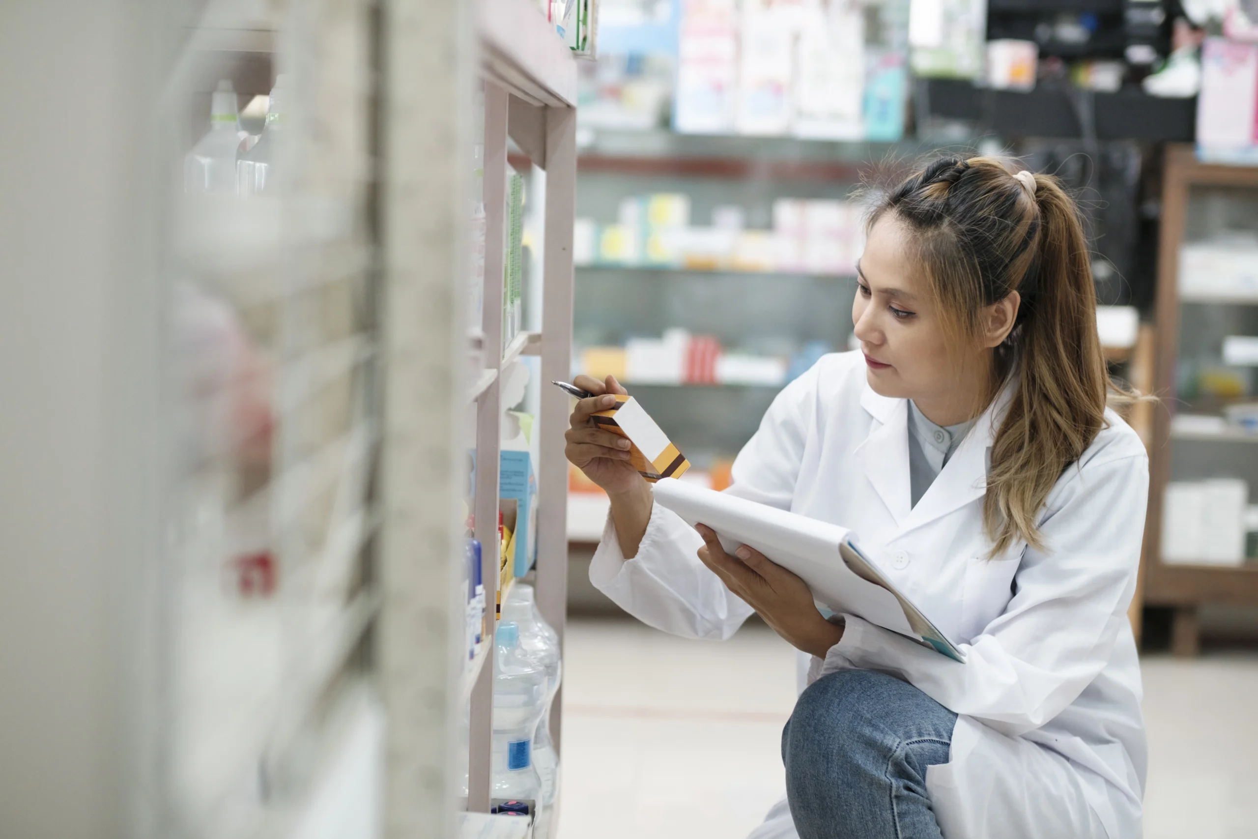 tarefas-manuais-na-farmacia